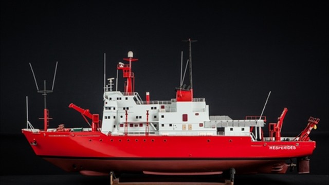 40 - 0 Nave oceanografica Hesperides