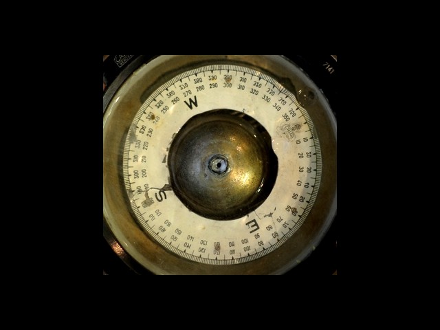 105 - 1 Chiesuola con Bussola magnetica a liquido